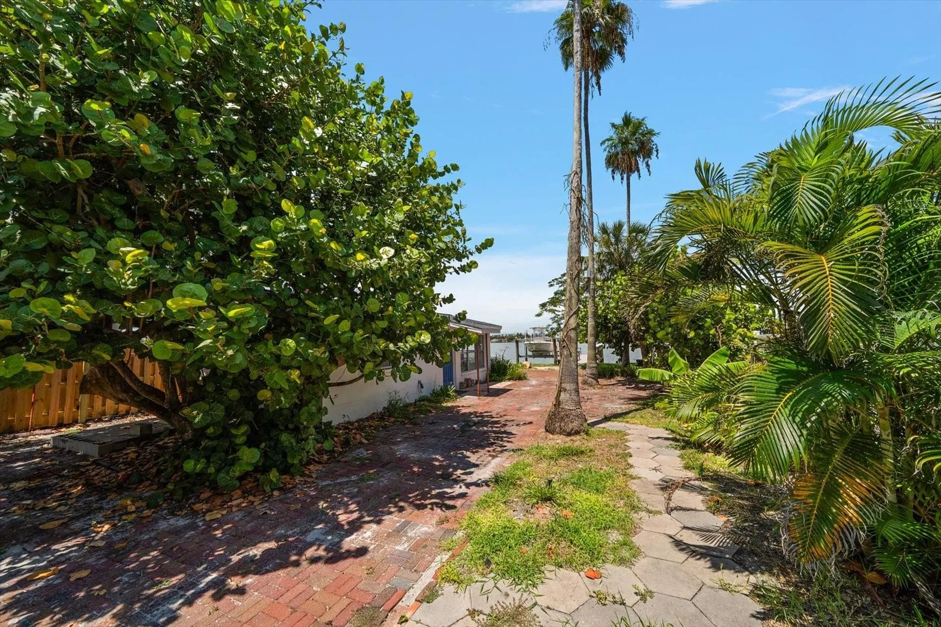 8405 Bayshore Drive Treasure Island FL 33706