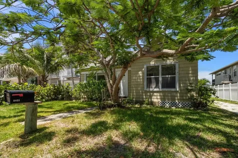 8405 Bayshore Drive Treasure Island FL 33706