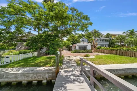 8405 Bayshore Drive Treasure Island FL 33706