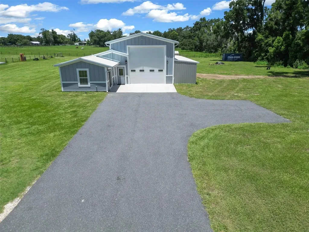 1655 E Highway 329 Citra FL 32113