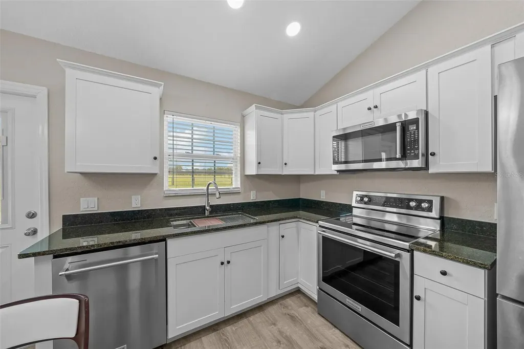 1655 E Highway 329 Citra FL 32113