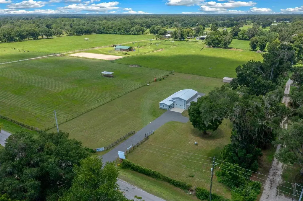 1655 E Highway 329 Citra FL 32113