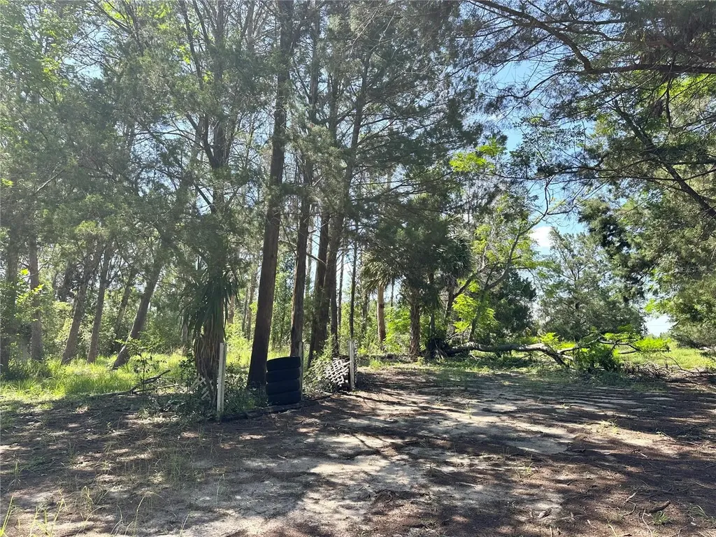 11192 Wren Road Weeki Wachee FL 34614