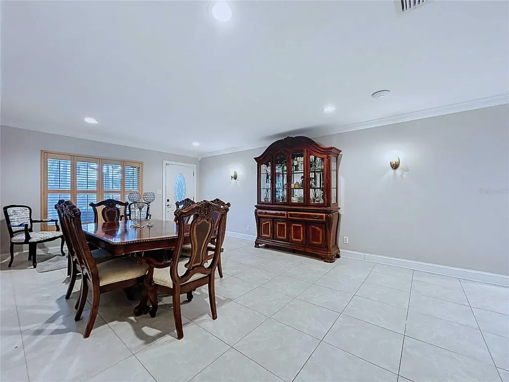 3912 Fontainebleau Drive Tampa FL 33634