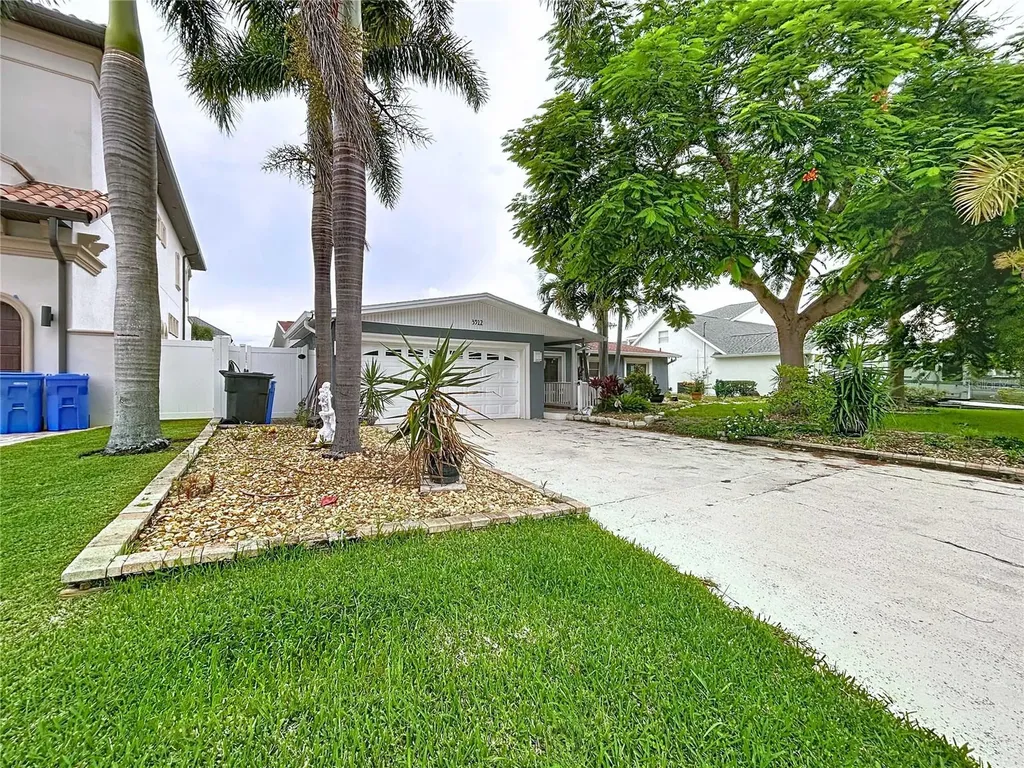 3912 Fontainebleau Drive Tampa FL 33634
