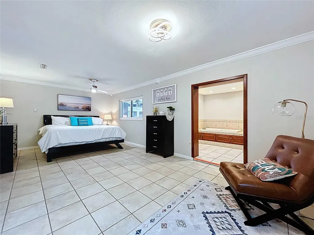 3912 Fontainebleau Drive Tampa FL 33634