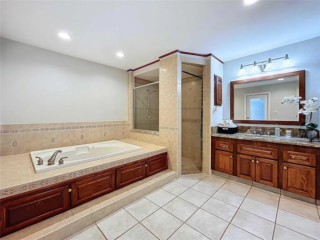 3912 Fontainebleau Drive Tampa FL 33634