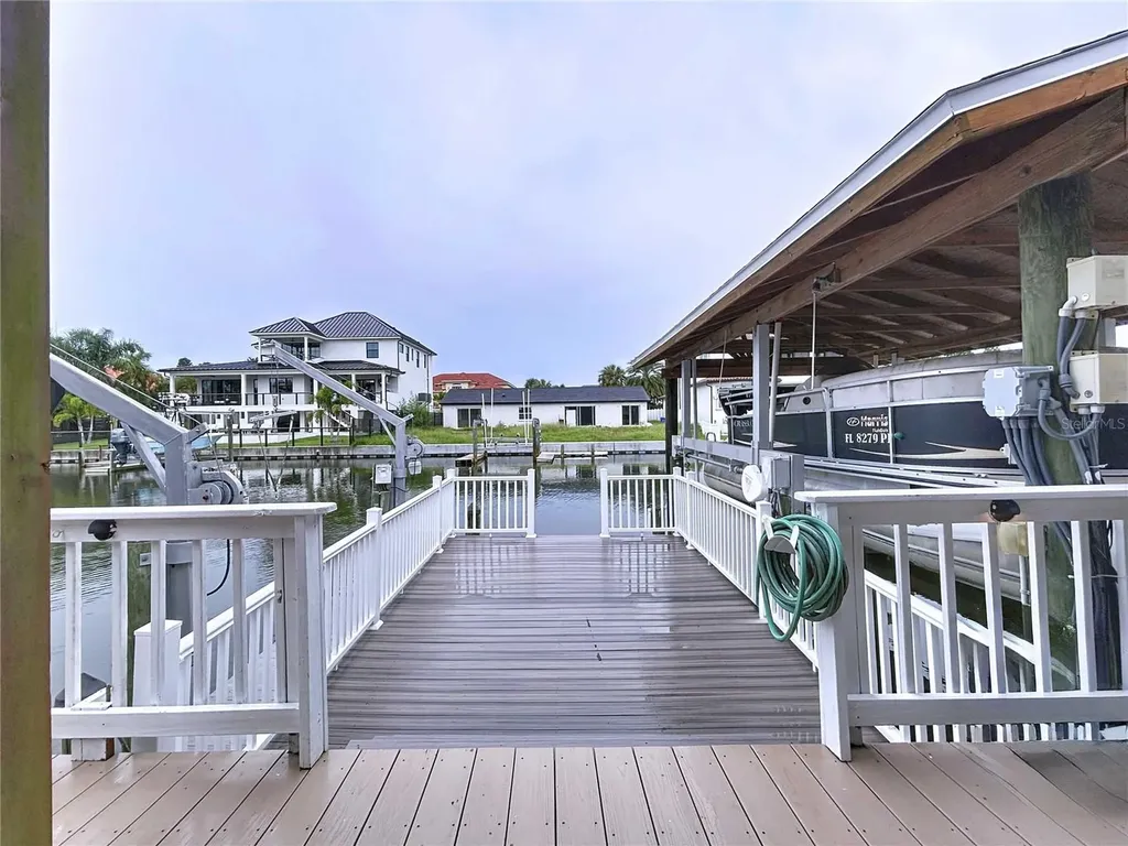 3912 Fontainebleau Drive Tampa FL 33634