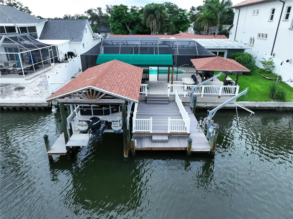 3912 Fontainebleau Drive Tampa FL 33634