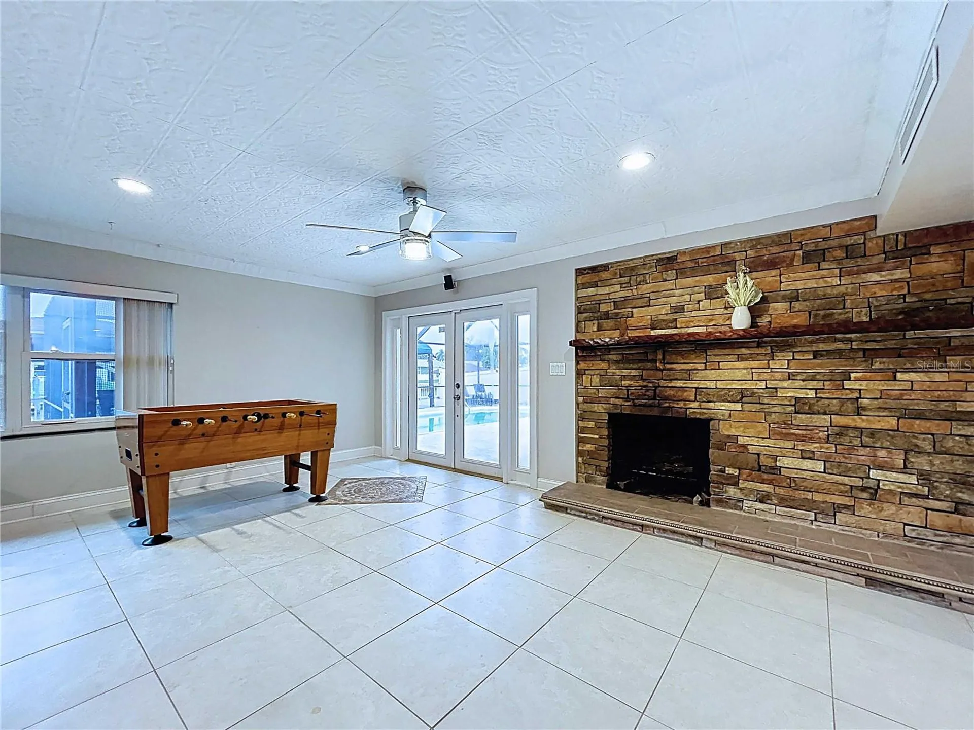 3912 Fontainebleau Drive Tampa FL 33634