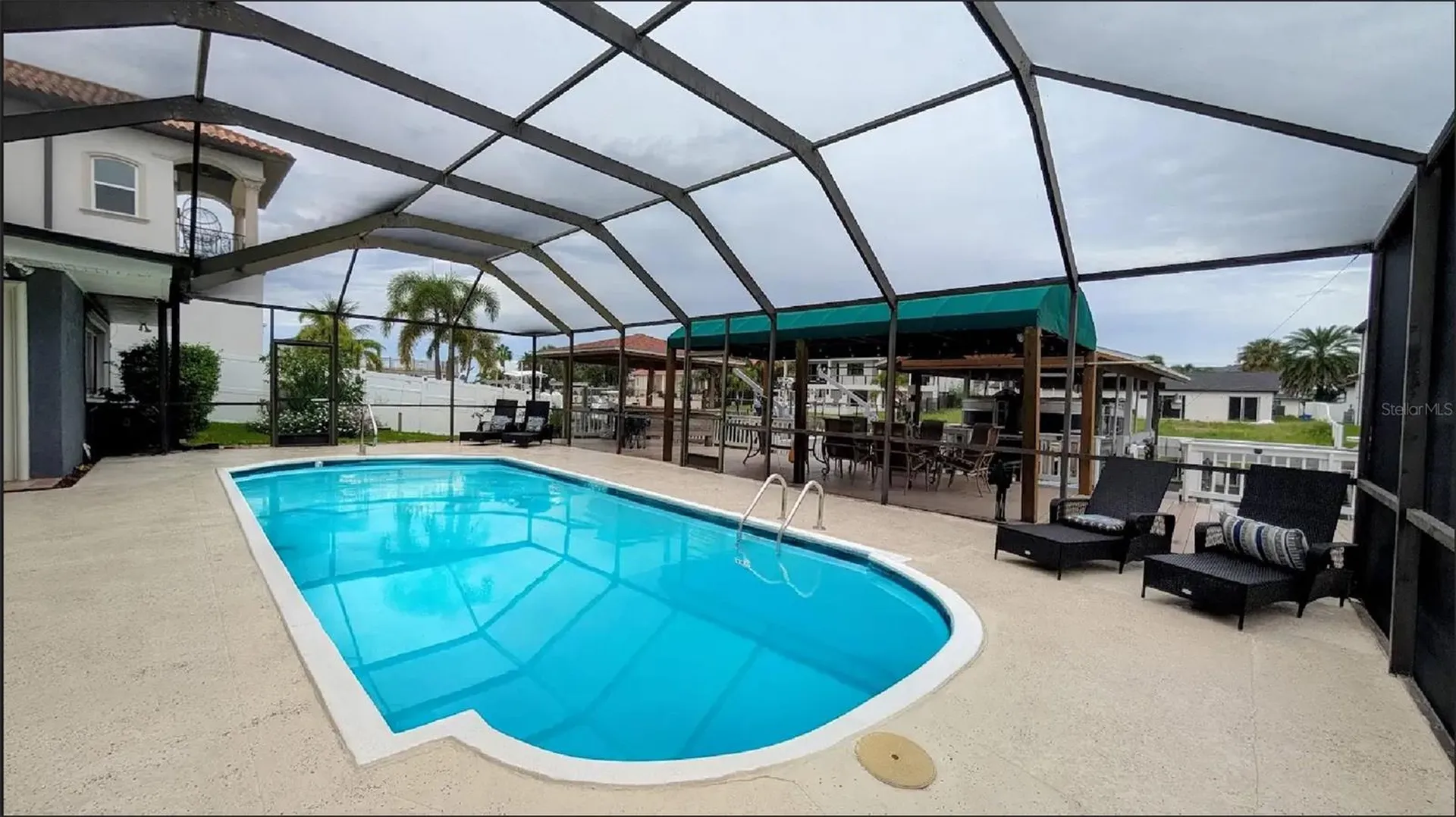 3912 Fontainebleau Drive Tampa FL 33634
