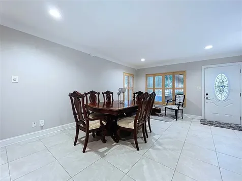 3912 Fontainebleau Drive Tampa FL 33634