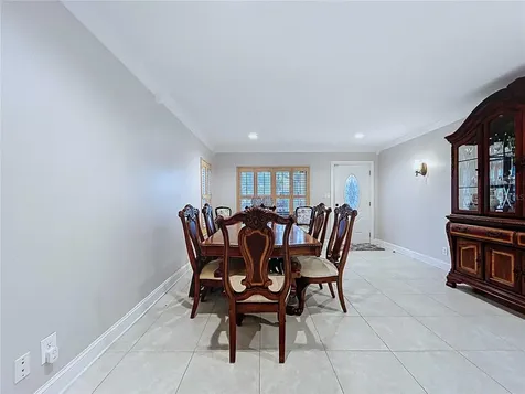 3912 Fontainebleau Drive Tampa FL 33634