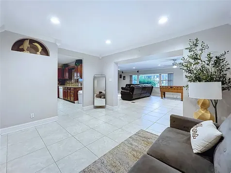 3912 Fontainebleau Drive Tampa FL 33634