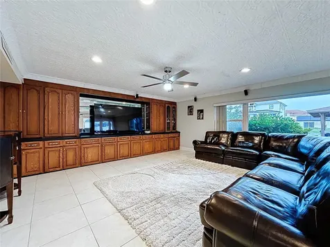 3912 Fontainebleau Drive Tampa FL 33634