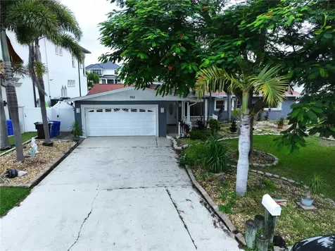 3912 Fontainebleau Drive Tampa FL 33634