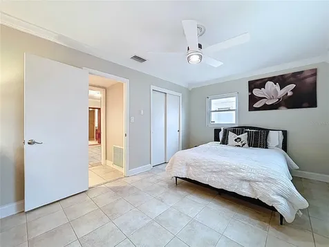 3912 Fontainebleau Drive Tampa FL 33634