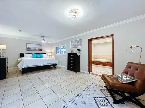 3912 Fontainebleau Drive Tampa FL 33634