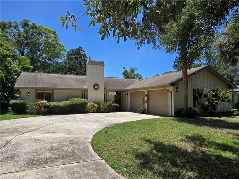 1404 Red Oak Drive Tarpon Springs FL 34689