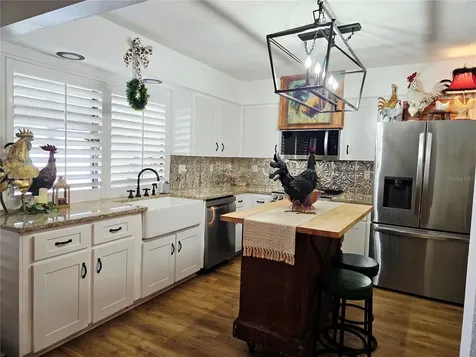 1404 Red Oak Drive Tarpon Springs FL 34689
