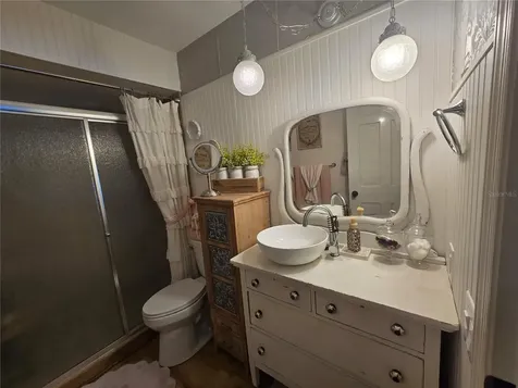 1404 Red Oak Drive Tarpon Springs FL 34689