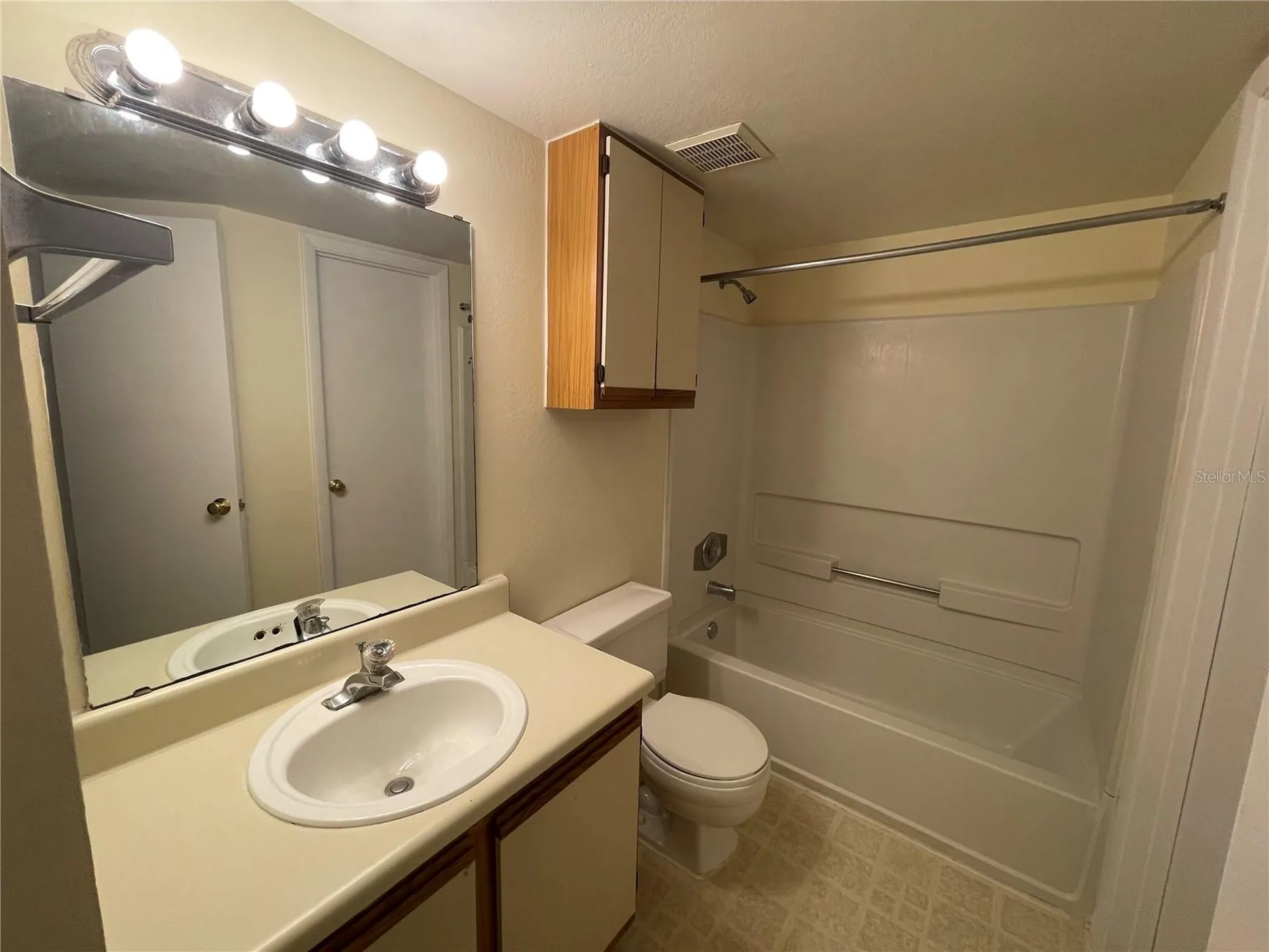 633 Buoy Lane Altamonte Springs FL 32714