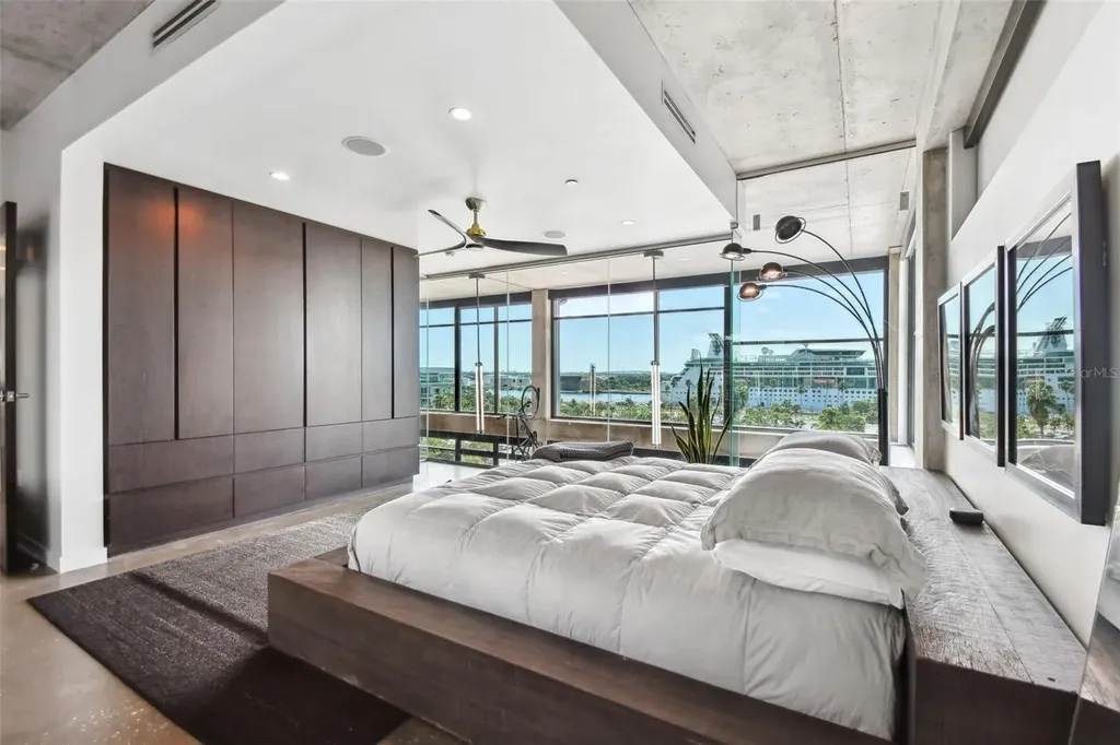 101 S 12th Street Tampa FL 33602