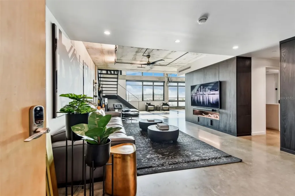 101 S 12th Street Tampa FL 33602