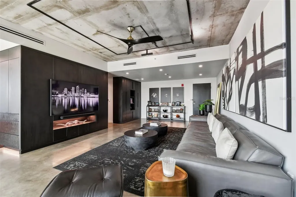 101 S 12th Street Tampa FL 33602