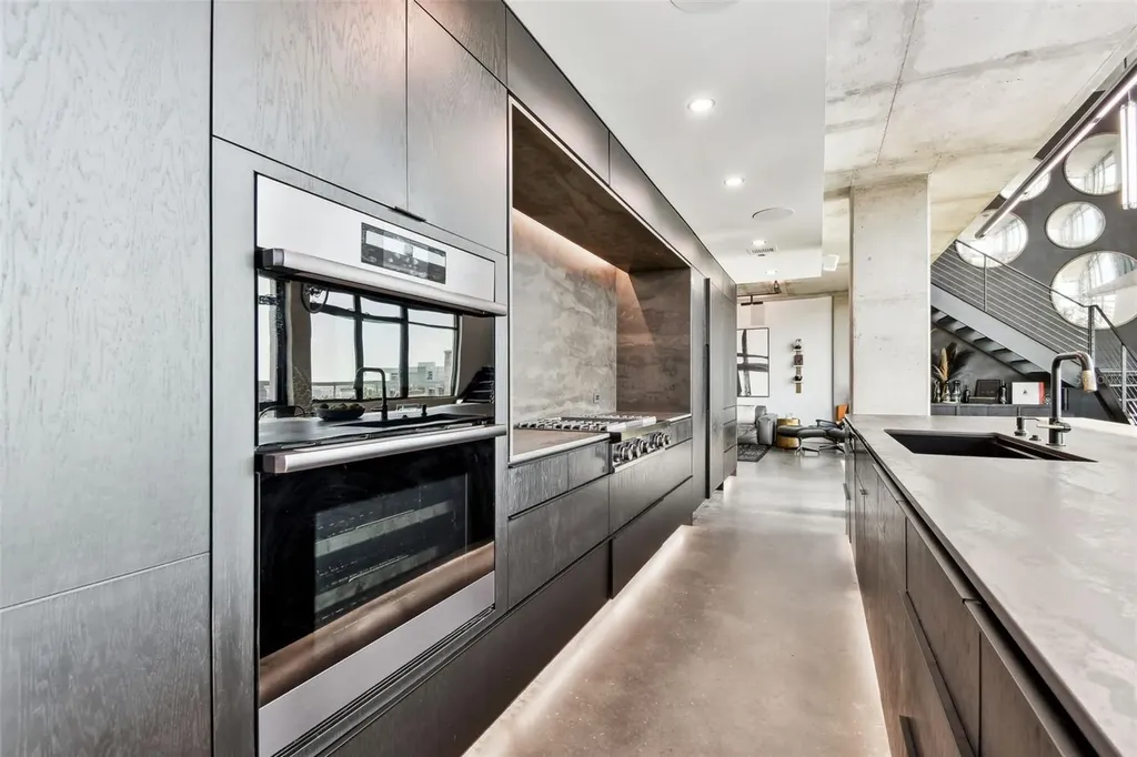 101 S 12th Street Tampa FL 33602