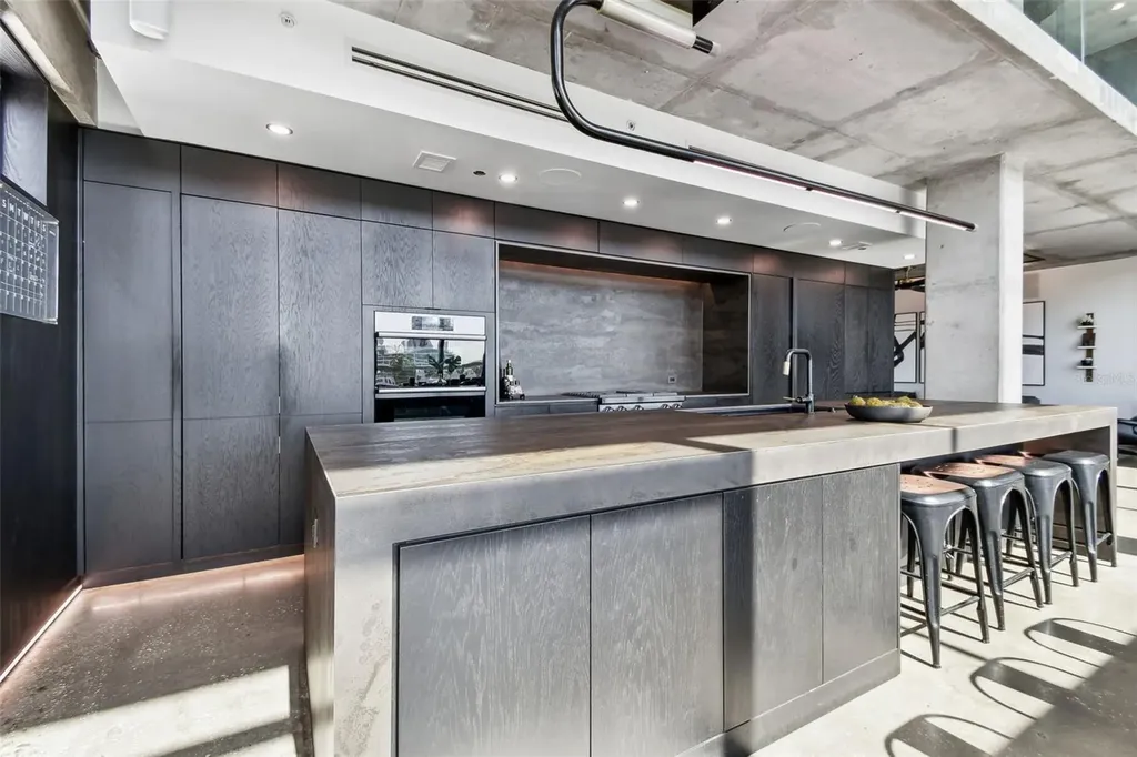 101 S 12th Street Tampa FL 33602