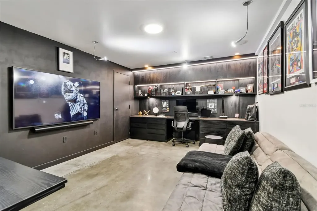 101 S 12th Street Tampa FL 33602