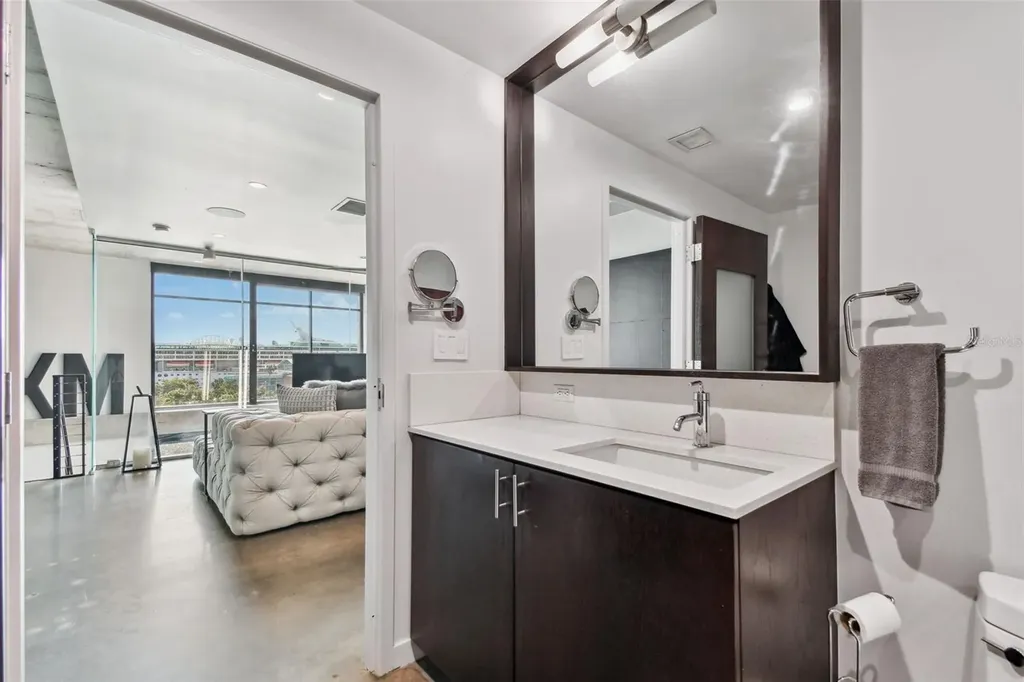 101 S 12th Street Tampa FL 33602