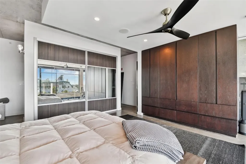 101 S 12th Street Tampa FL 33602