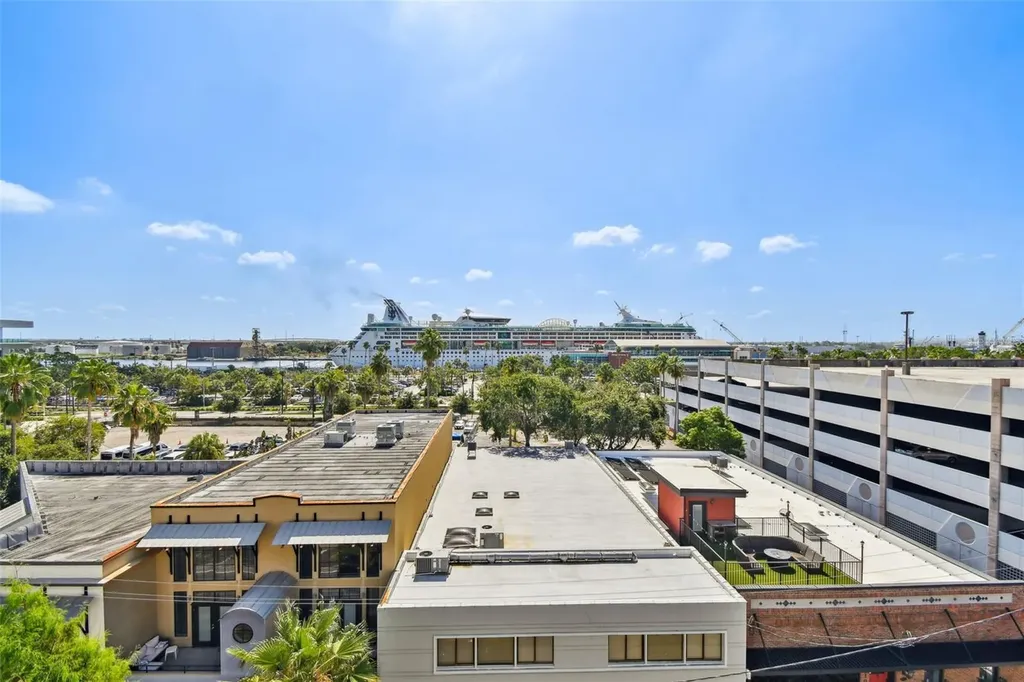 101 S 12th Street Tampa FL 33602