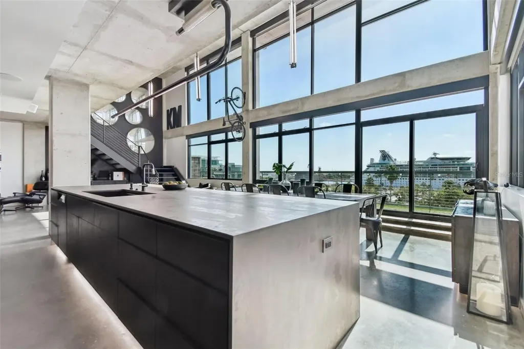 101 S 12th Street Tampa FL 33602