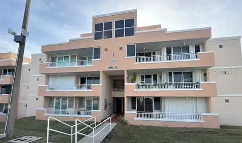A Cond Vista Real Fajardo PR 00738