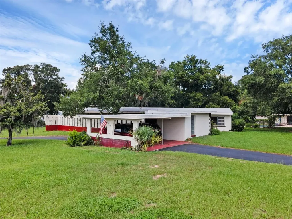 1861 Peninsular Drive Haines City FL 33844