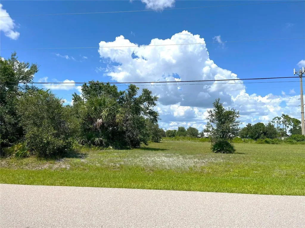 1394 Saxony Circle Punta Gorda FL 33983