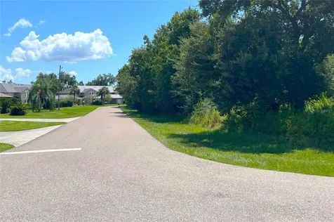 1394 Saxony Circle Punta Gorda FL 33983