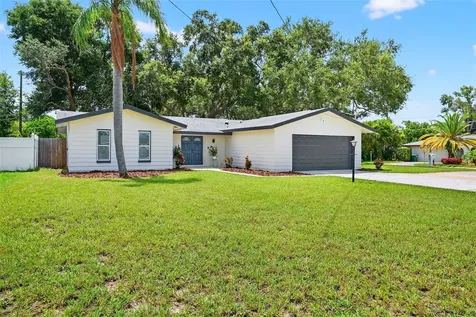1491 Bayview Drive Clearwater FL 33756