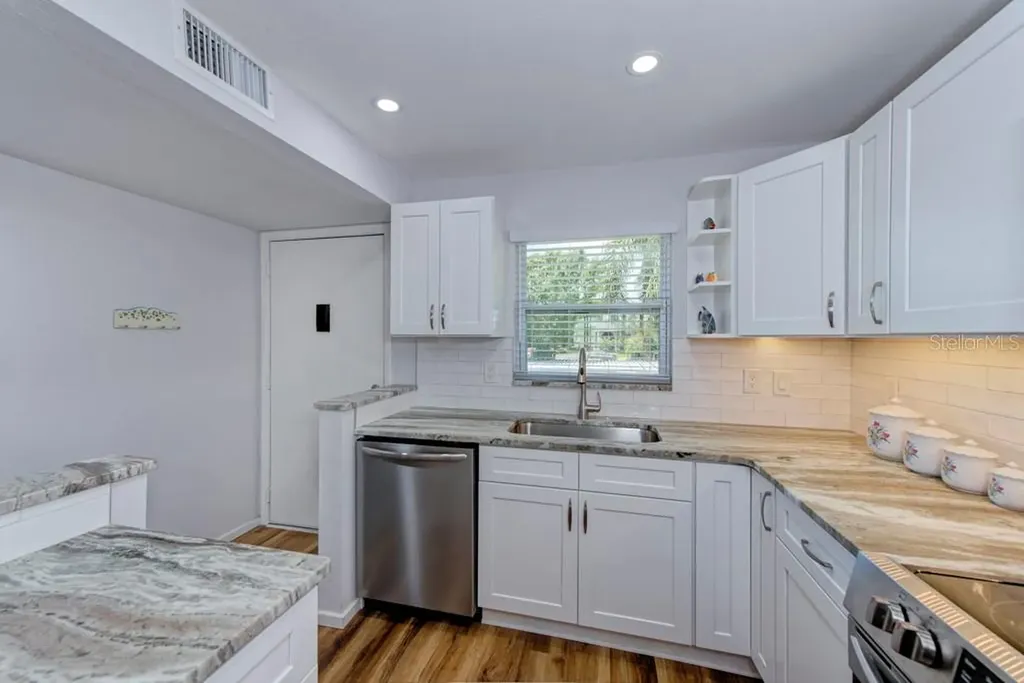 3987 Maceachen Boulevard Sarasota FL 34233