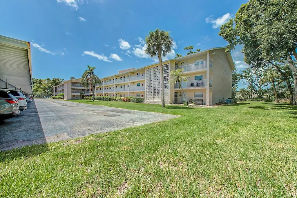 3987 Maceachen Boulevard Sarasota FL 34233