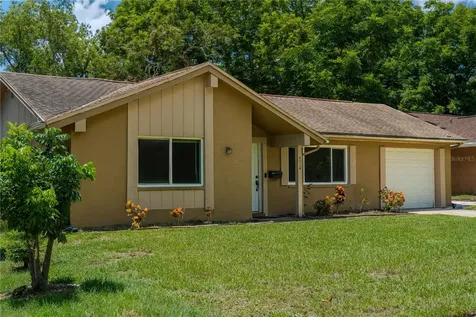 8024 Birdsong Lane Hudson FL 34667