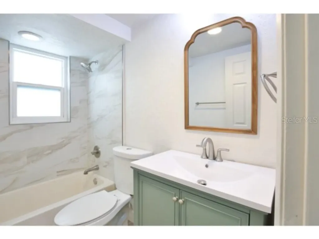 422 Julia Place Sarasota FL 34236
