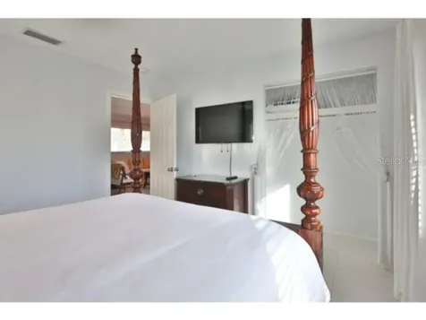 422 Julia Place Sarasota FL 34236