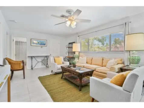 422 Julia Place Sarasota FL 34236
