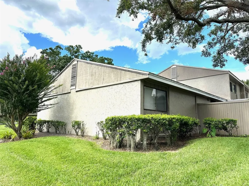 8002 Hibiscus Drive Temple Terrace FL 33637