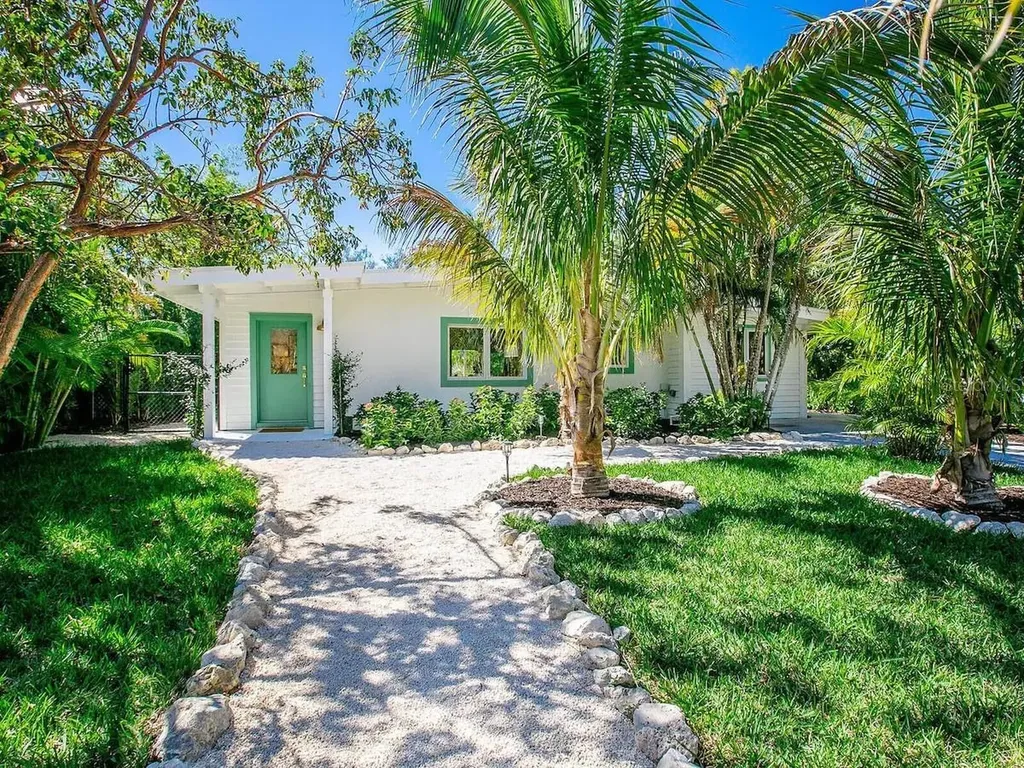 6979 Longboat Drive S Longboat Key FL 34228
