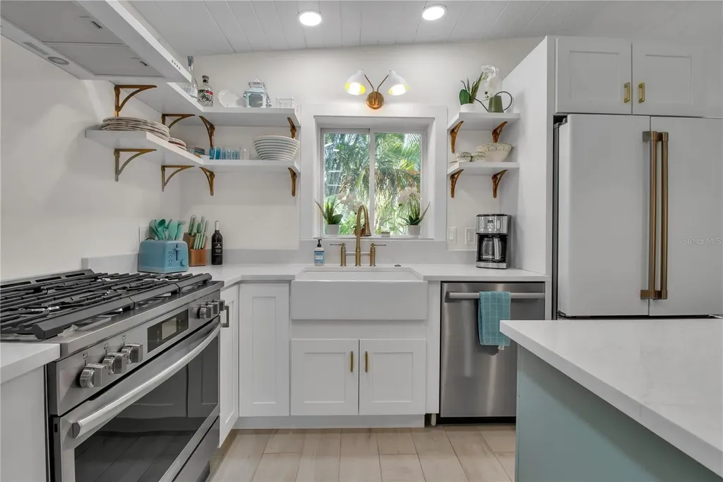 6979 Longboat Drive S Longboat Key FL 34228